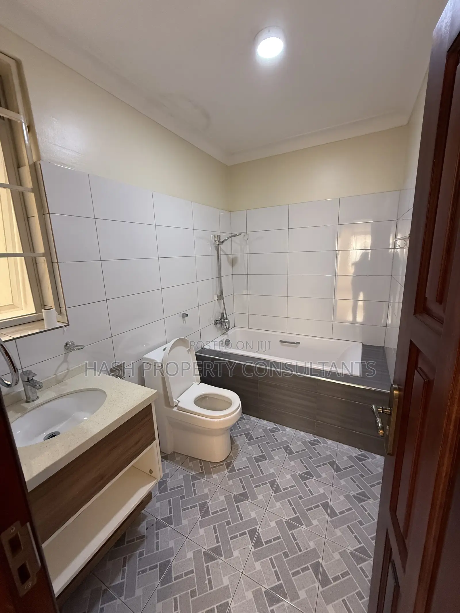 3bdrm Apartment in Lubowa, Central Division for rent in Central Division