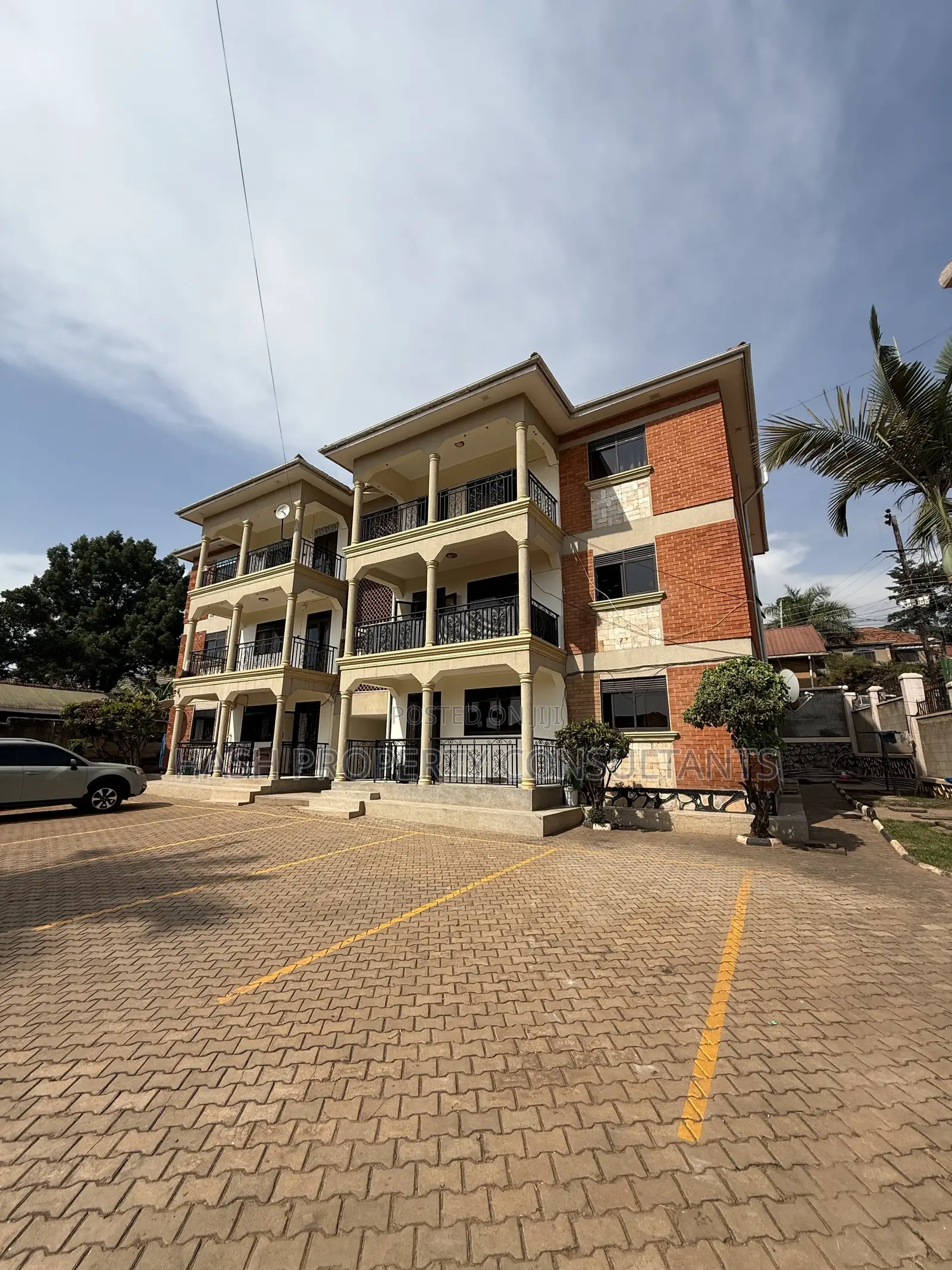 3bdrm Apartment in Muyenga, Central Division for rent in Central Division