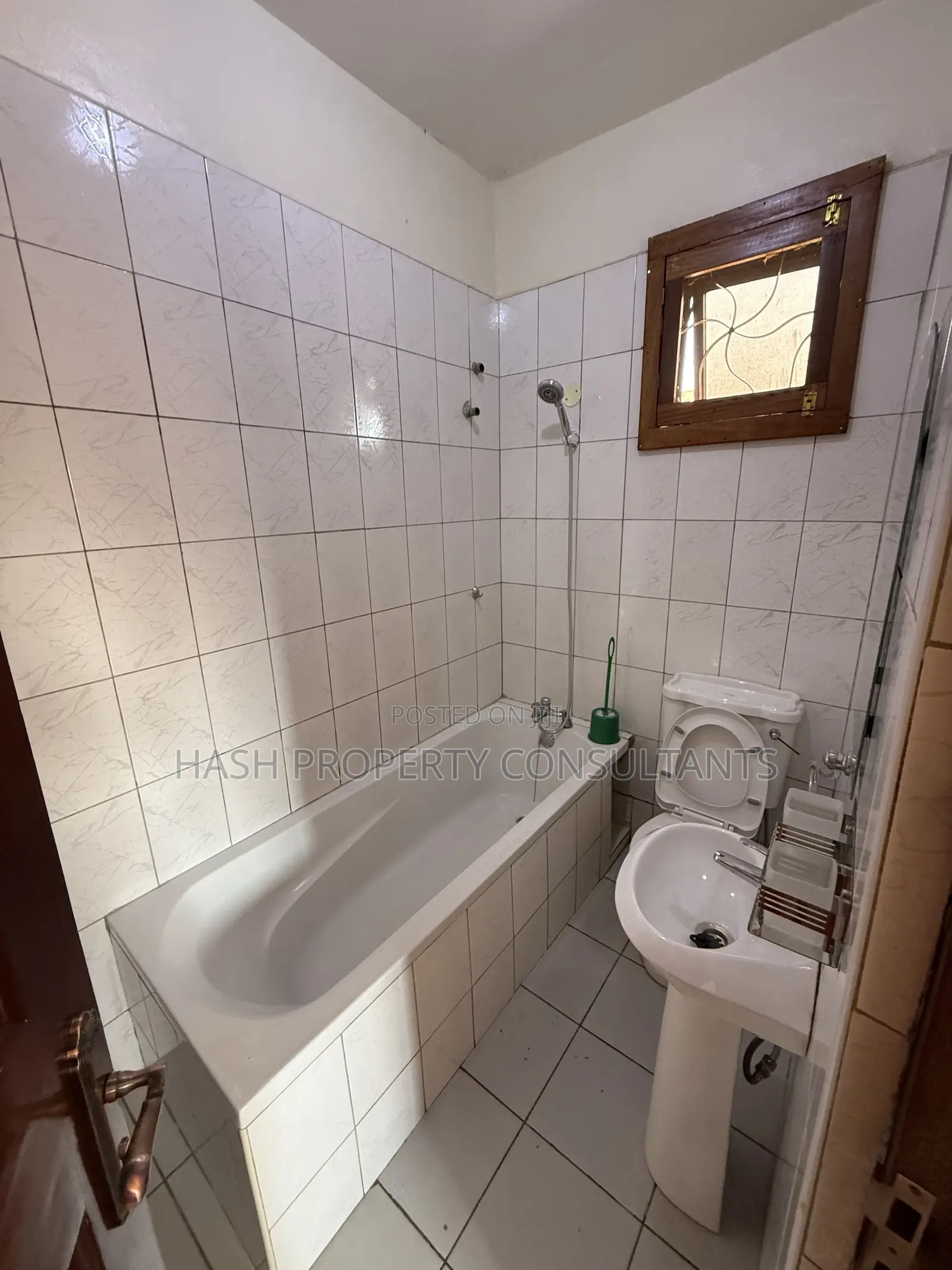 3bdrm Apartment in Muyenga, Central Division for rent in Central Division