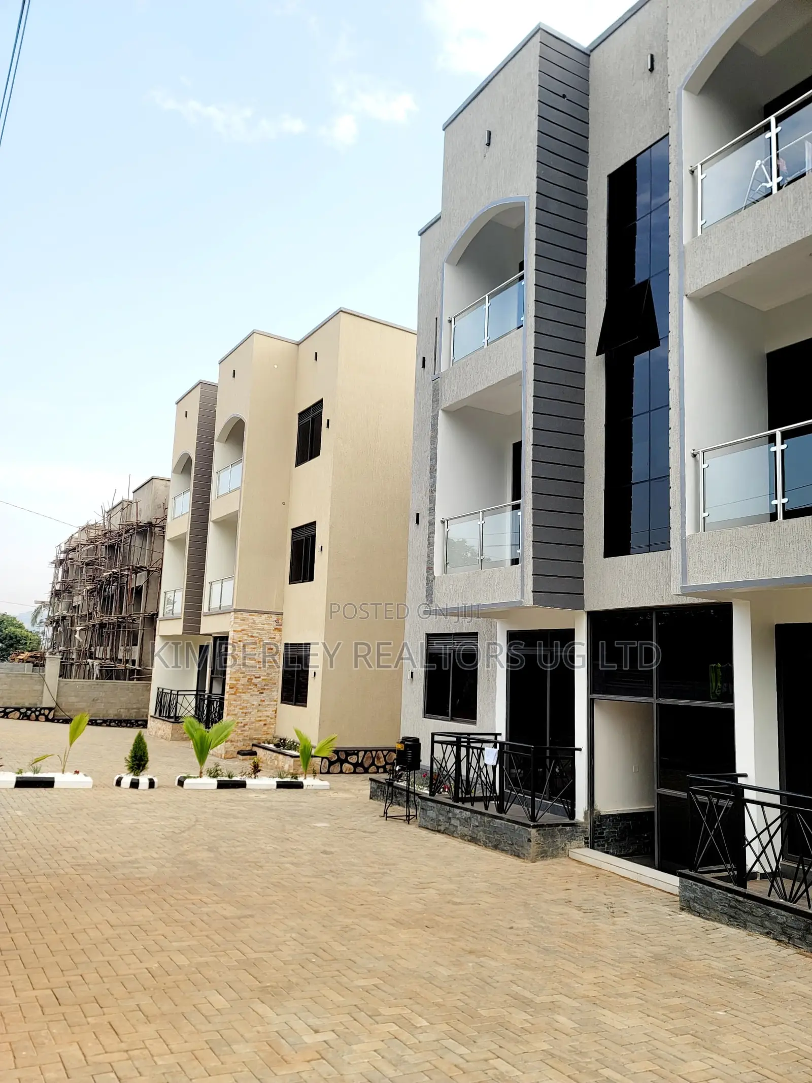 6bdrm Apartment in Division A for sale in Division A