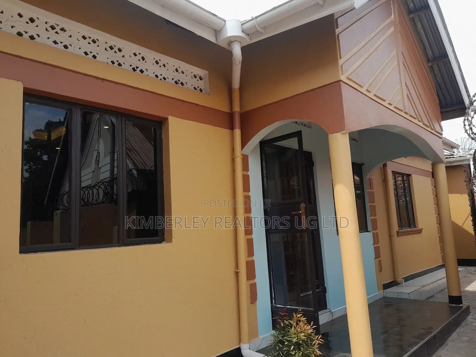 2bdrm House in Central Division for sale in Central Division