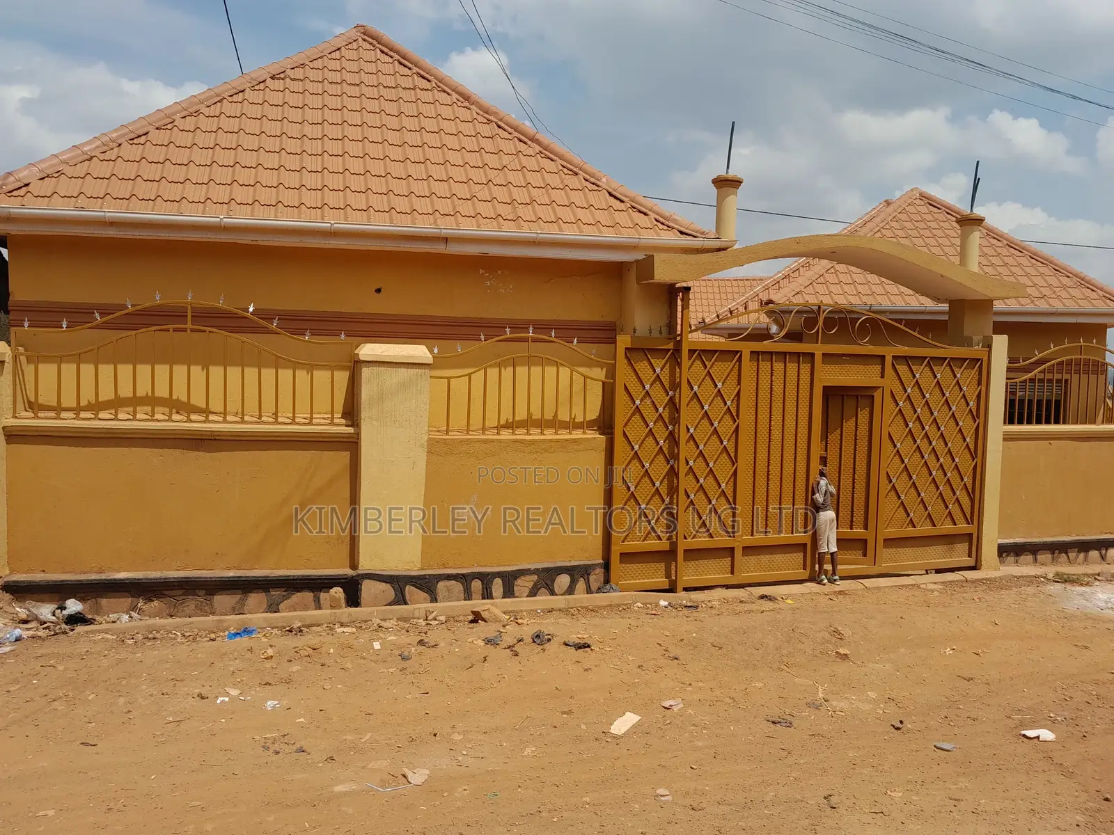 3 Shops 3 Single Self-contained Rooms – Nansana At 320m in Nabweru