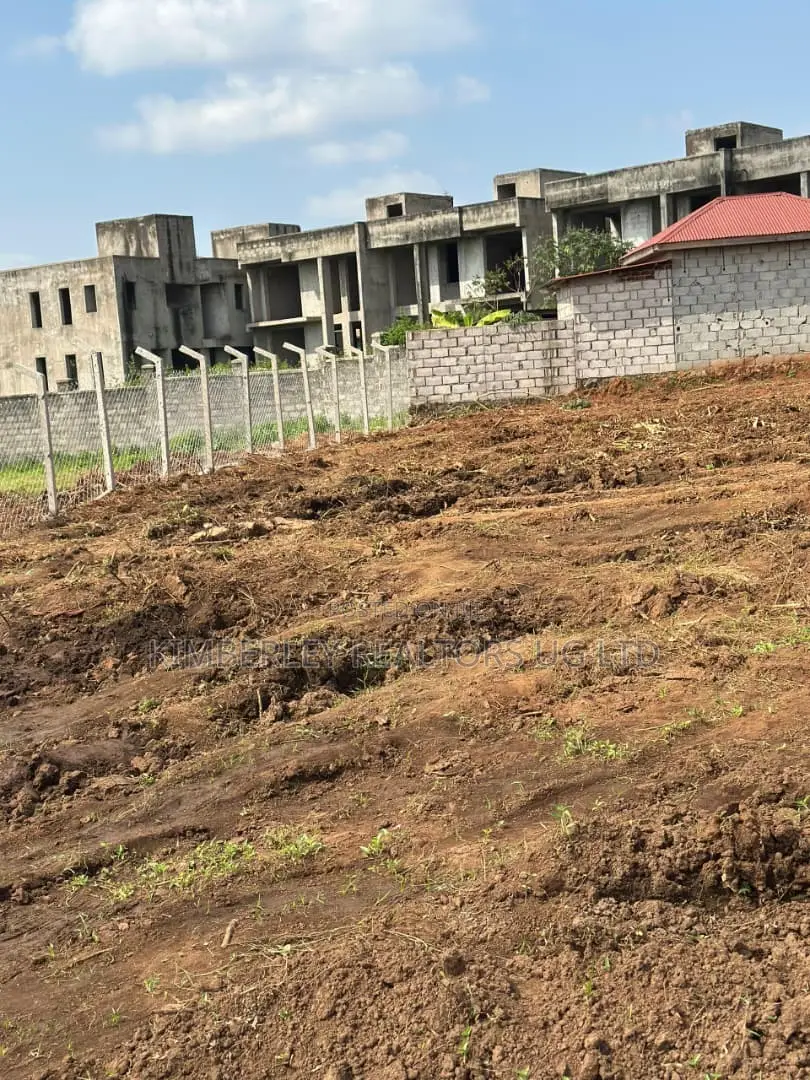 Plots on Quick Sale – Njako Estates, Nkumba in Division A