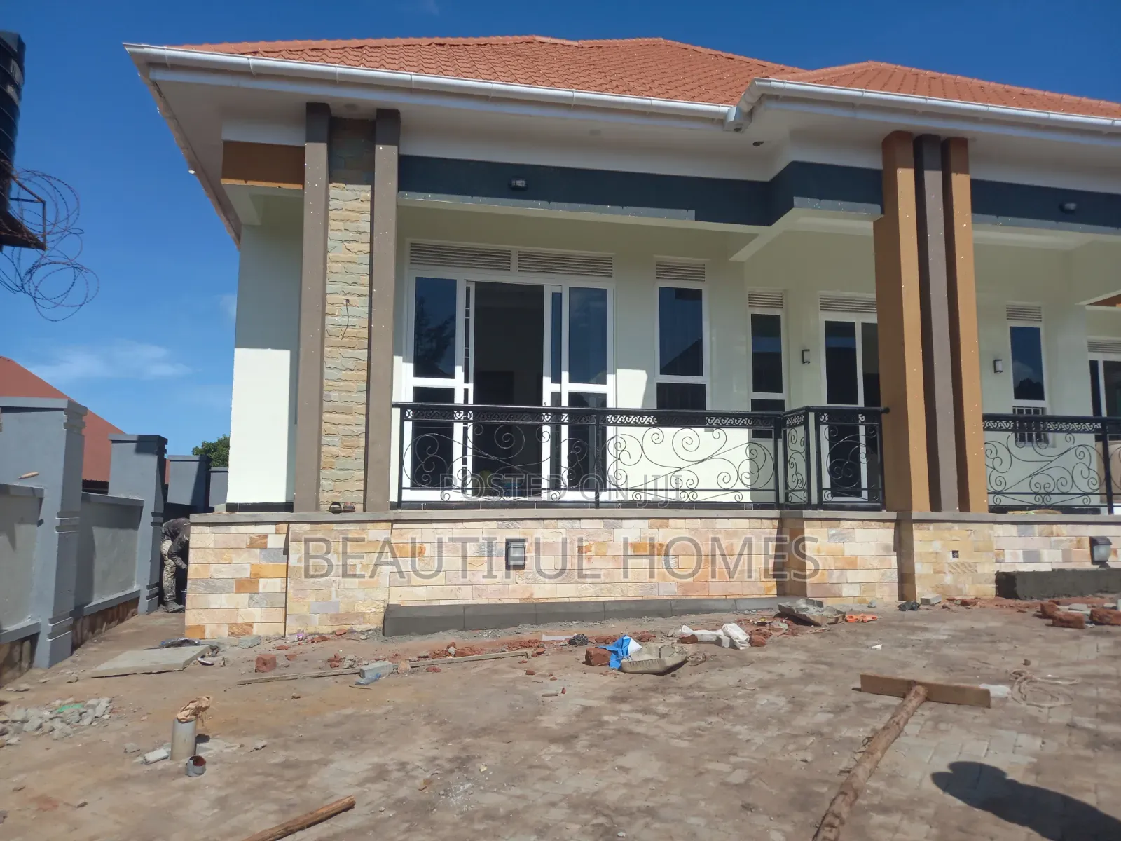Furnished 4bdrm House in Kitende Entebbe Road, Ssabagabo-Makindye in Ssabagabo-Makindye