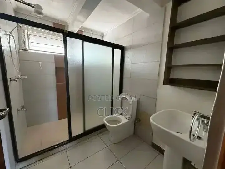 5bdrm Duplex in Bugolobi, Central Division for rent in Central Division
