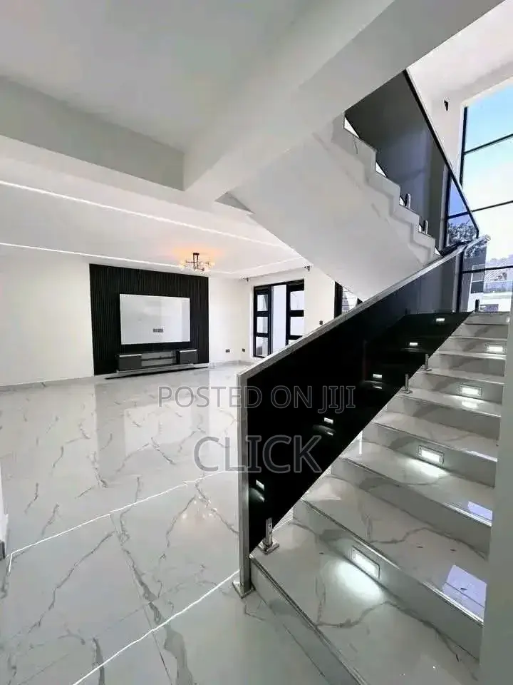 5bdrm Duplex in Muyenga, Central Division for rent in Central Division
