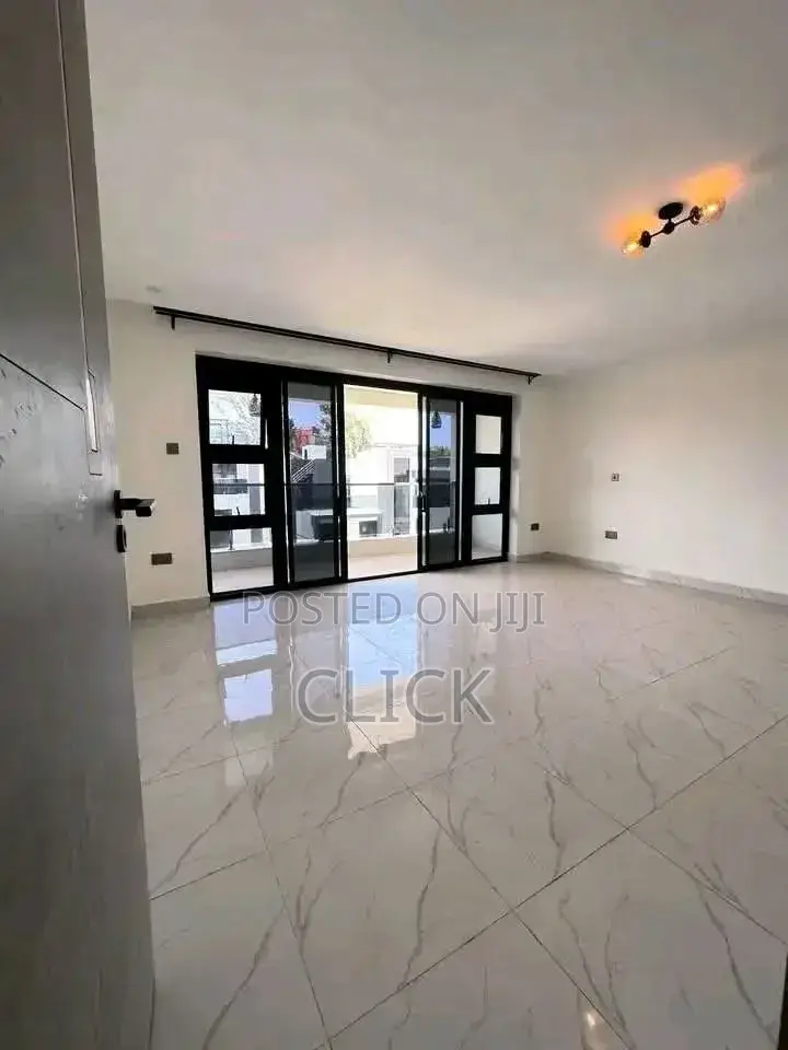 5bdrm Duplex in Muyenga, Central Division for rent in Central Division