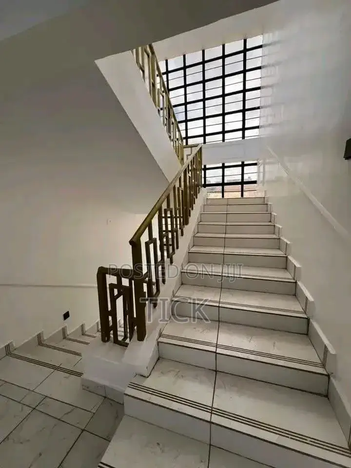 5bdrm Duplex in Kira, Central Division for rent in Central Division