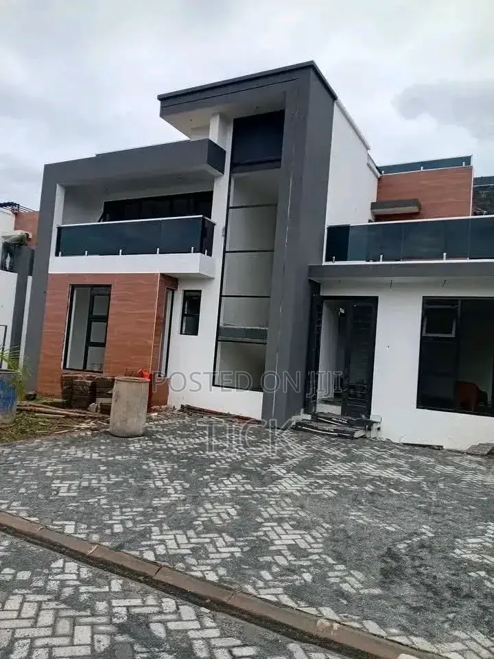 5bdrm Duplex in Munyonyo, Central Division for rent in Central Division