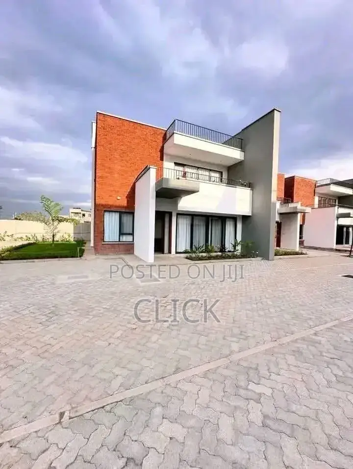 5bdrm Duplex in Bugolobi, Central Division for rent in Central Division