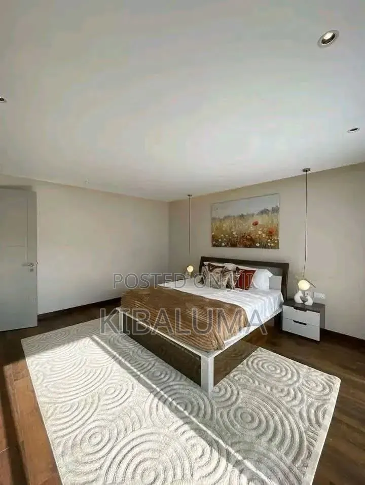 5bdrm Duplex in Bugolobi, Central Division for rent in Central Division