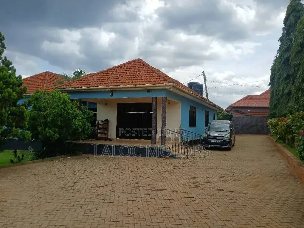 4bdrm Bungalow in Canan, Kira for sale in Kira