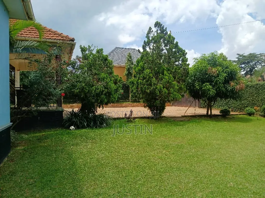 4bdrm Bungalow in Canan, Kira for sale in Kira