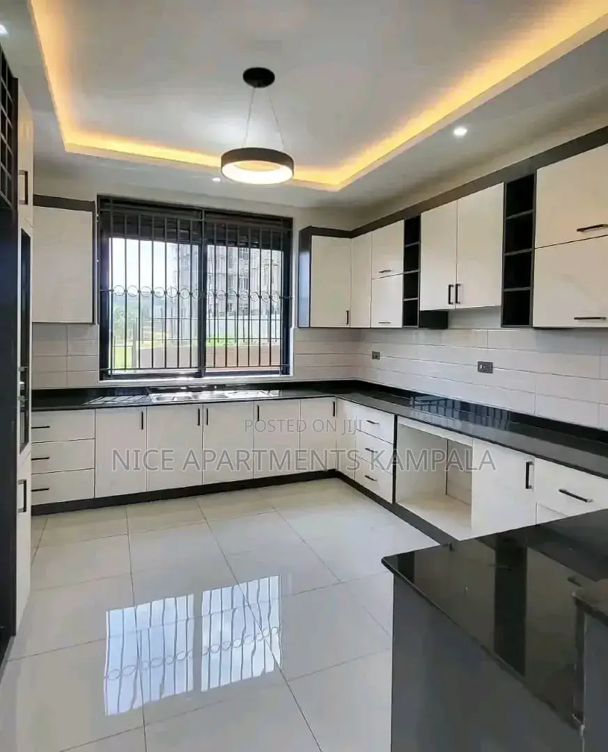 5bdrm Duplex in Muyenga, Central Division for rent in Central Division