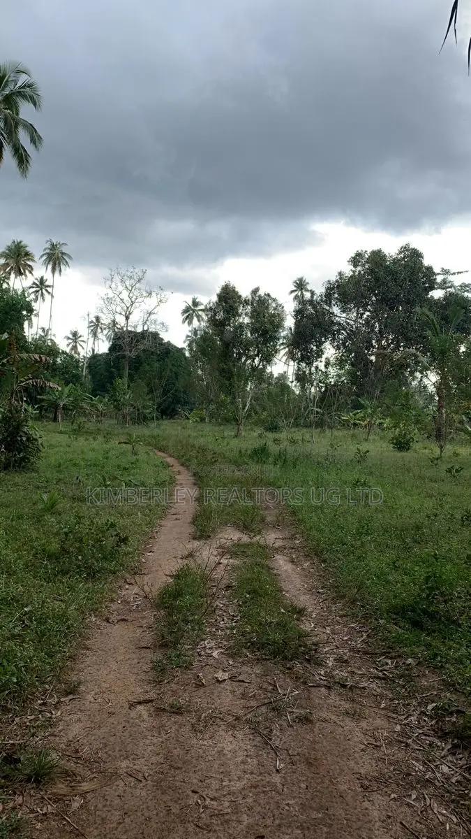Prime Plot for Sale – Gayaza Vumba in Division A