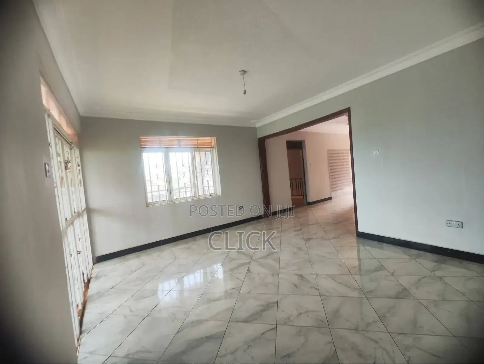 6bdrm Duplex in Kira, Central Division for sale in Central Division