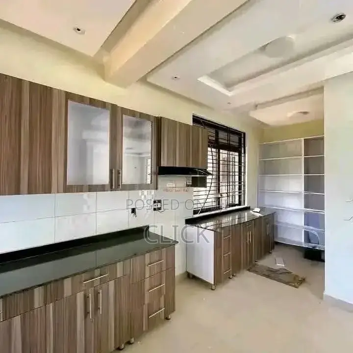 3bdrm Apartment in Mutundwe, Central Division for rent in Central Division