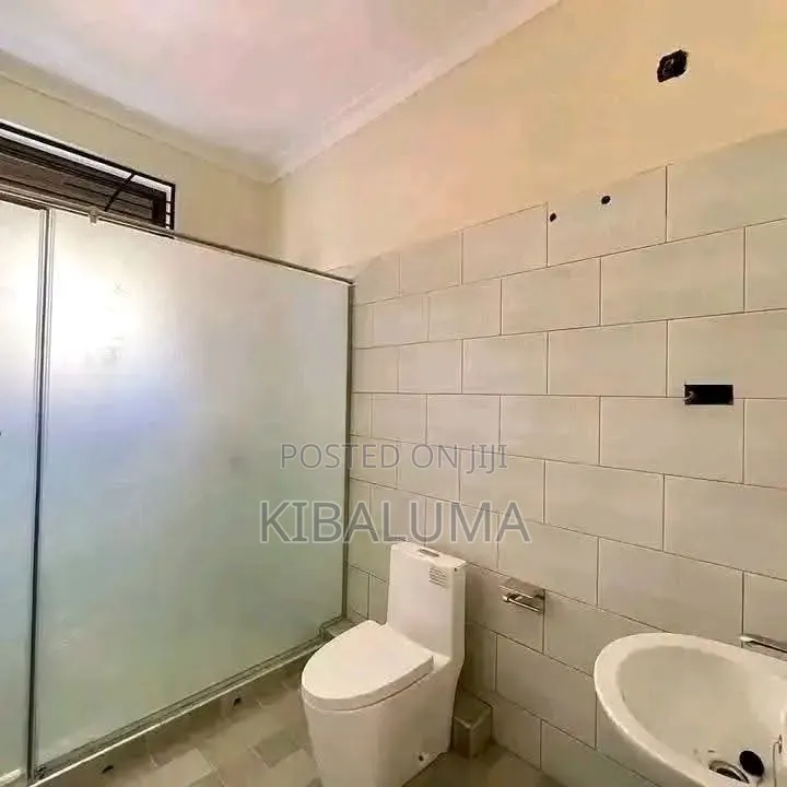 3bdrm Apartment in Mutundwe, Central Division for rent in Central Division