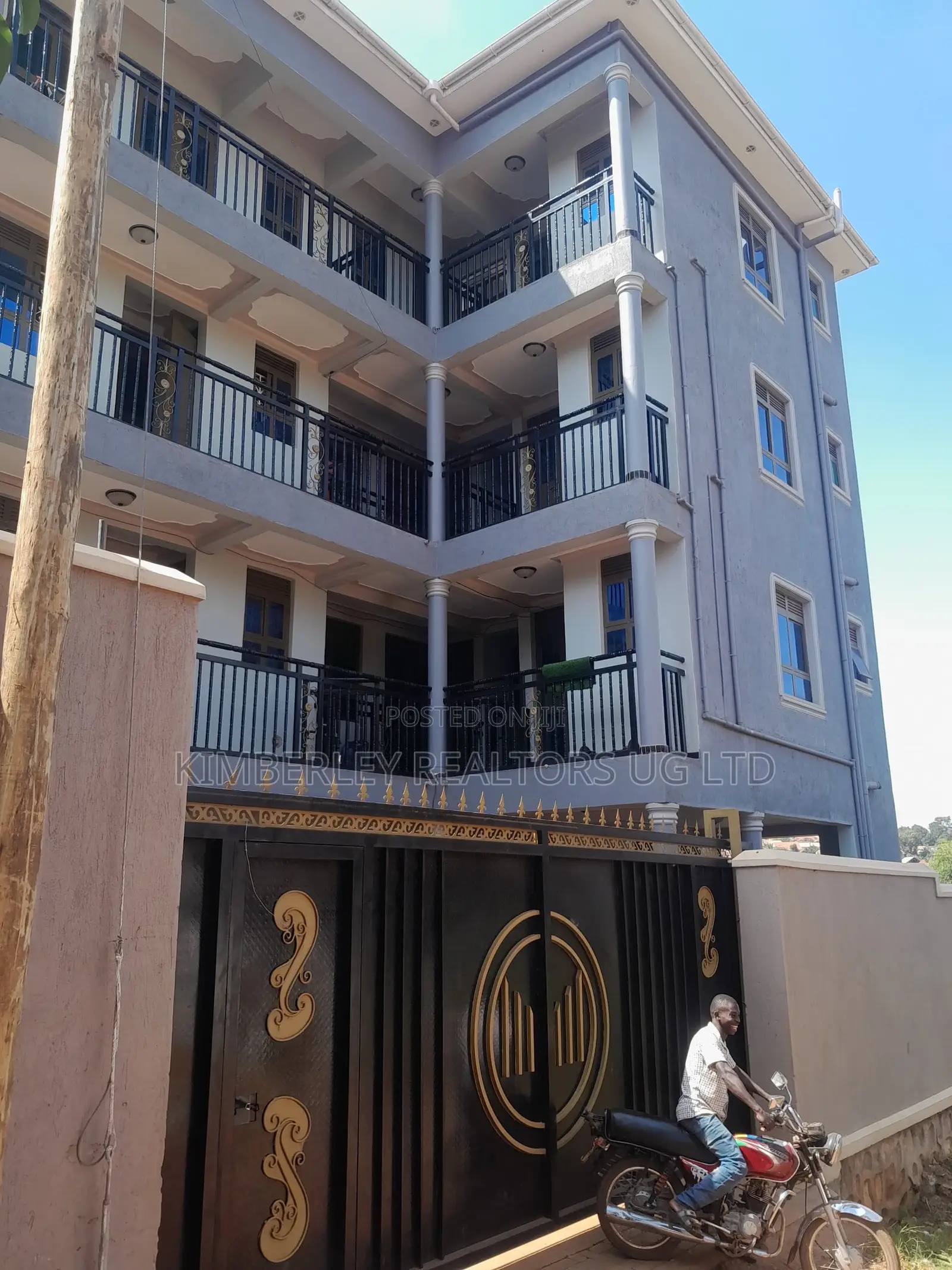 10bdrm Apartment in Wakiso / Wakiso for sale in Wakiso / Wakiso