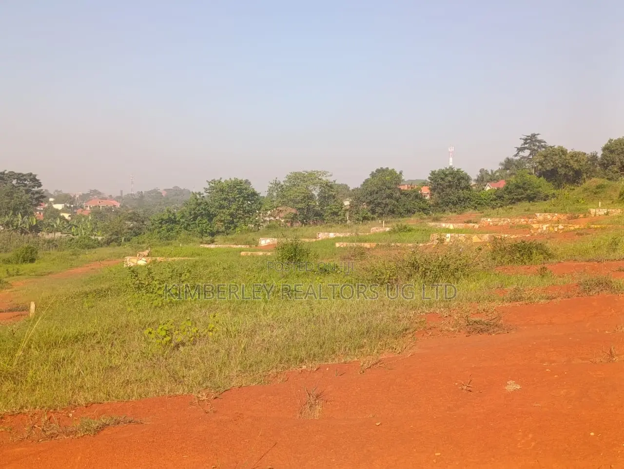 Bank Pressure Sale – Kitende (Kitovu) in Division A