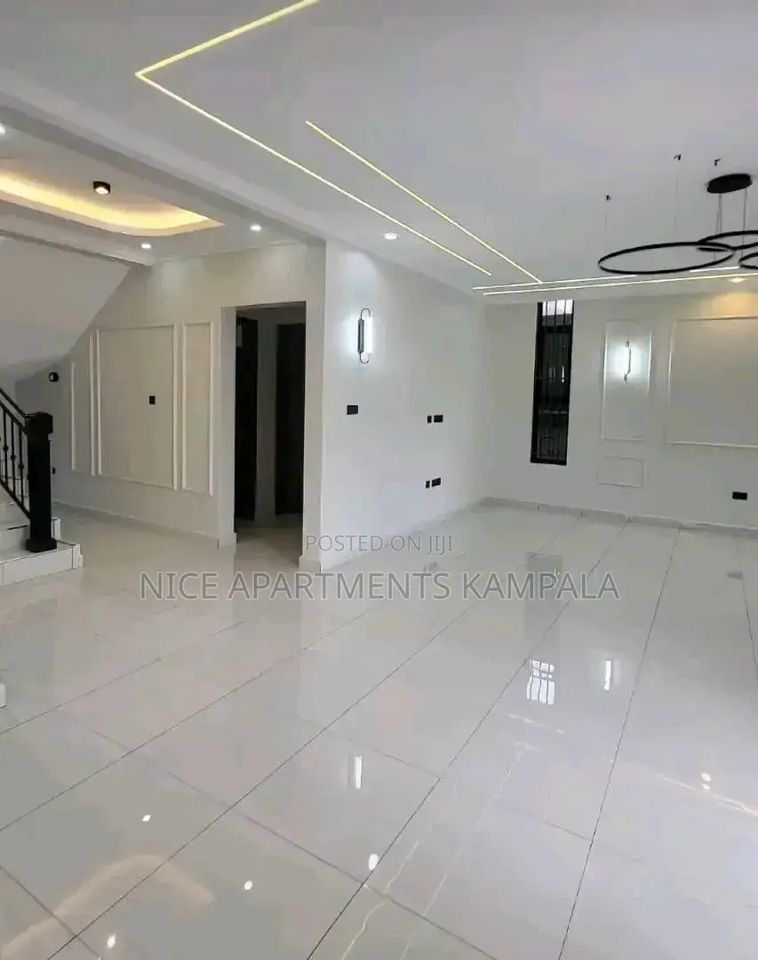 5bdrm Duplex in Kansanga Kiwafu Road, Central Division for rent in Central Division
