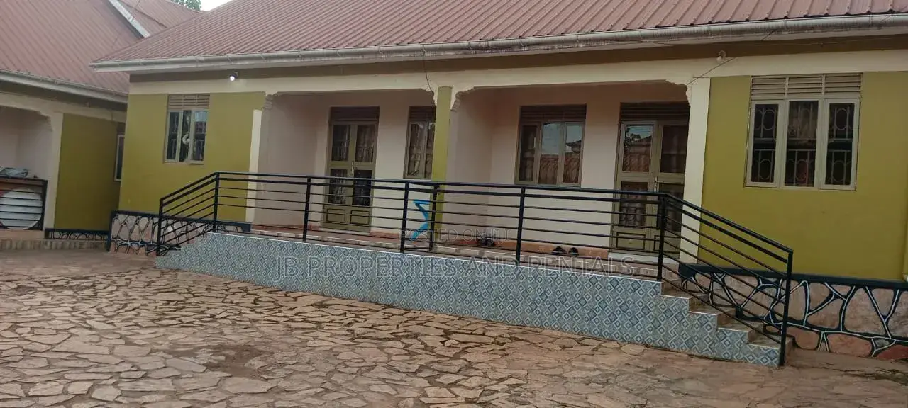 14bdrm Bungalow in Rubaga for sale in Rubaga