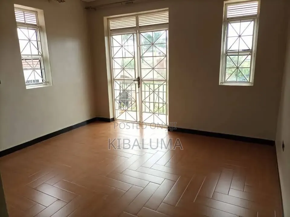 5bdrm Duplex in Bugolobi, Central Division for rent in Central Division