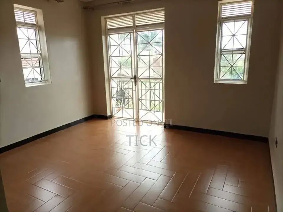5bdrm Duplex in Bugolobi, Central Division for rent in Central Division
