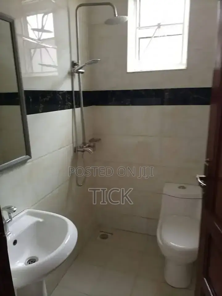 5bdrm Duplex in Bugolobi, Central Division for rent in Central Division