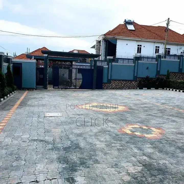 5bdrm Duplex in Kyanja, Central Division for rent in Central Division