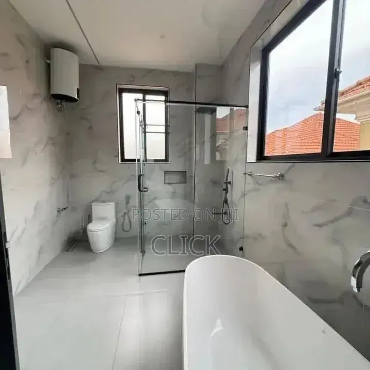 5bdrm Duplex in Munyonyo, Central Division for rent in Central Division