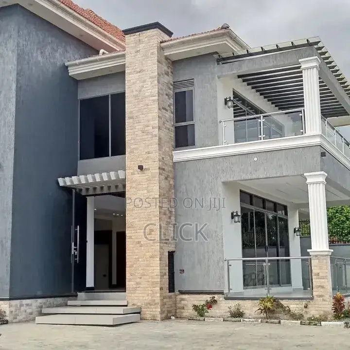 5bdrm Duplex in Muyenga, Central Division for rent in Central Division