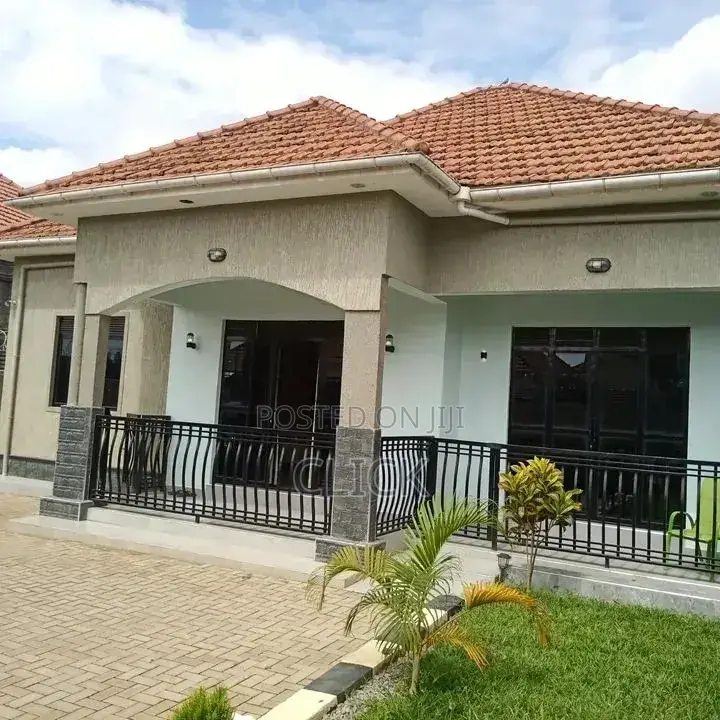 4bdrm House in Kira, Central Division for sale in Central Division
