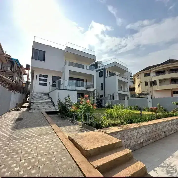 5bdrm Duplex in Bunga, Central Division for rent in Central Division