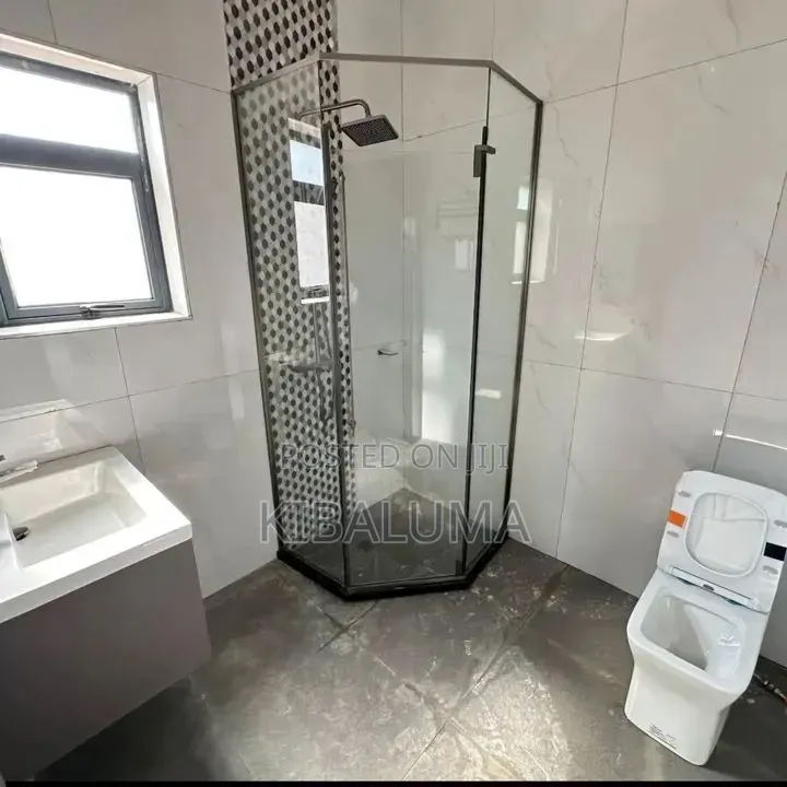 5bdrm Duplex in Bunga, Central Division for rent in Central Division