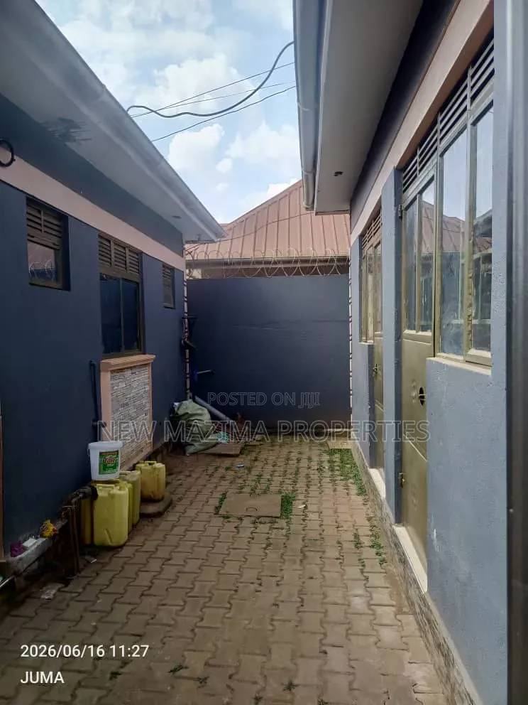 3bdrm House in Bulenga Town, Central Division for sale in Central Division