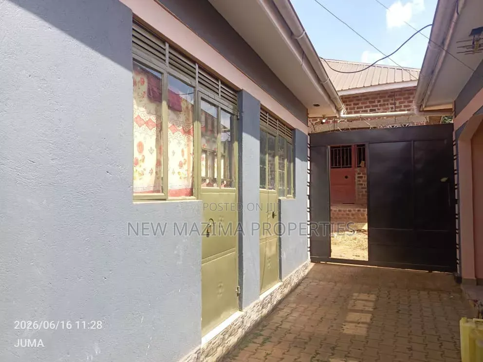 3bdrm House in Bulenga Town, Central Division for sale in Central Division