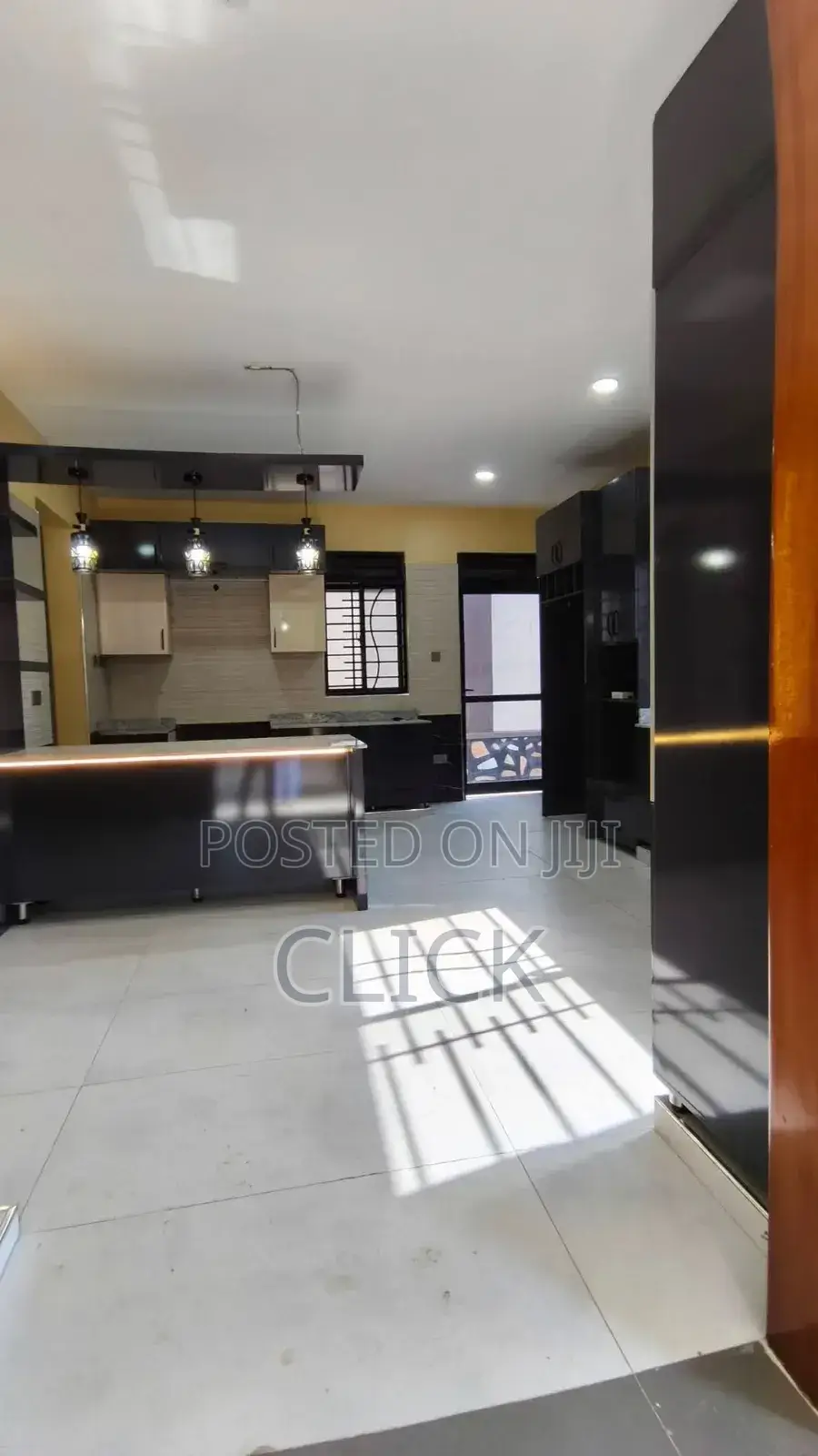 5bdrm Duplex in Mbuya, Central Division for rent in Central Division