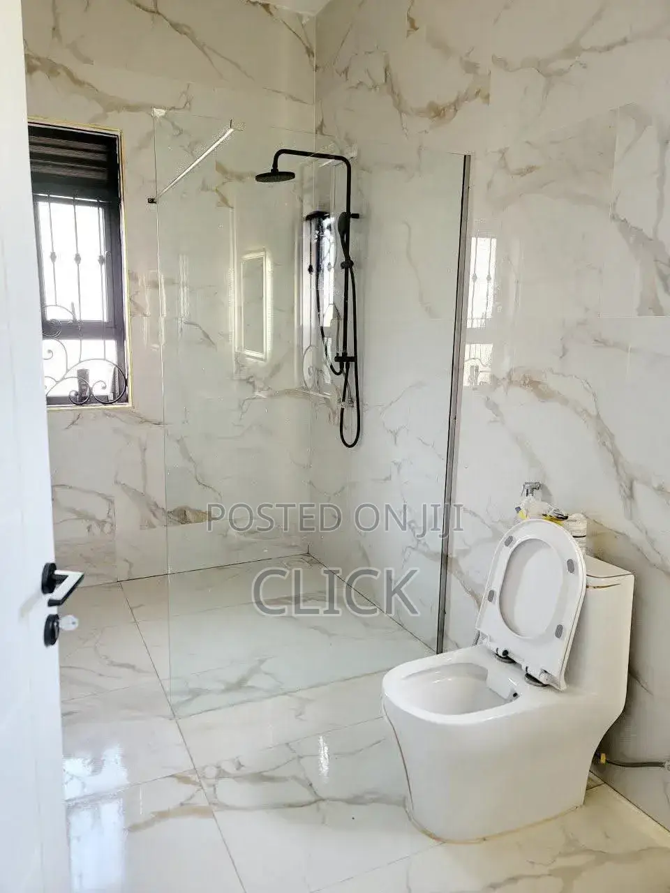 5bdrm Apartment in Mbuya, Central Division for rent in Central Division