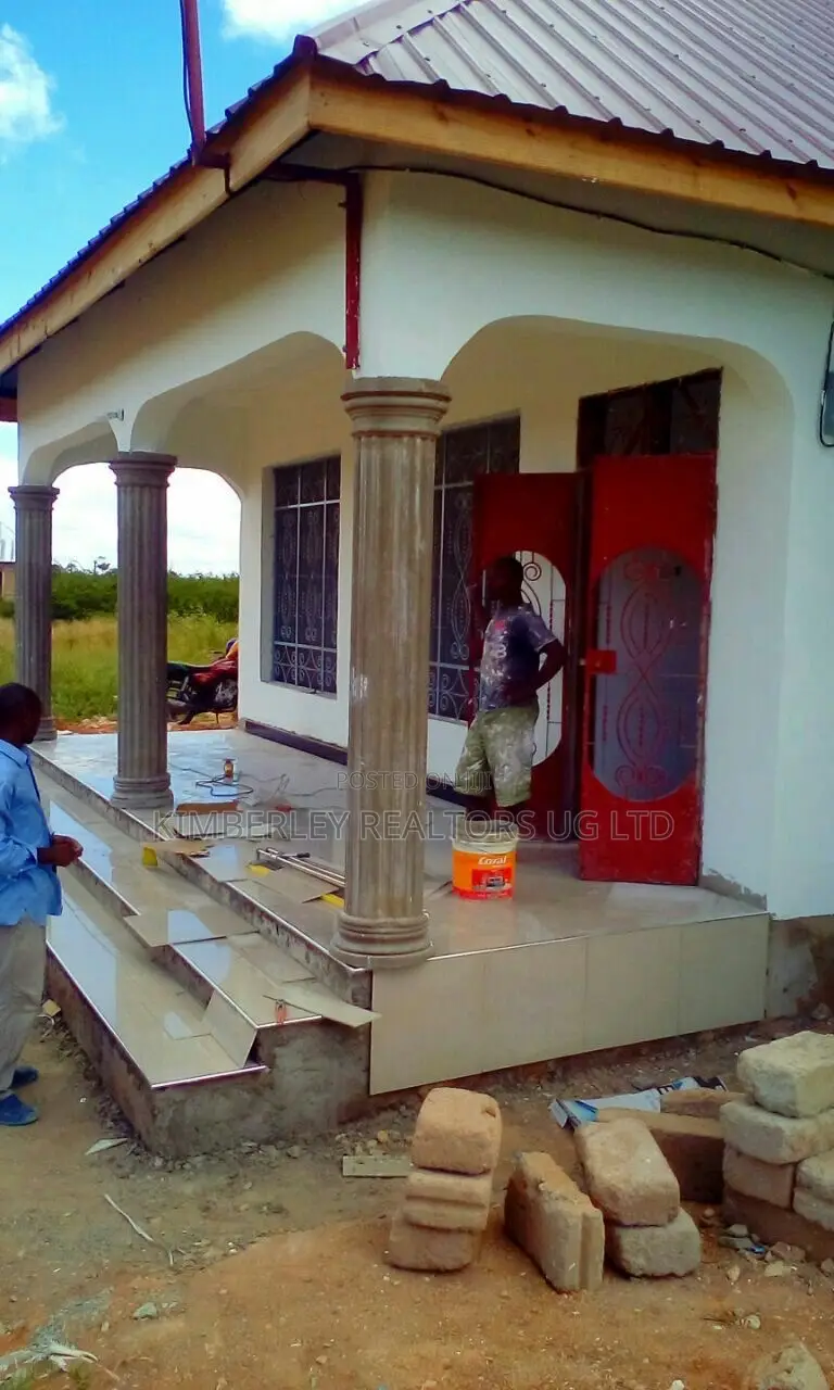 11bdrm Duplex in Nabweru for sale in Nabweru