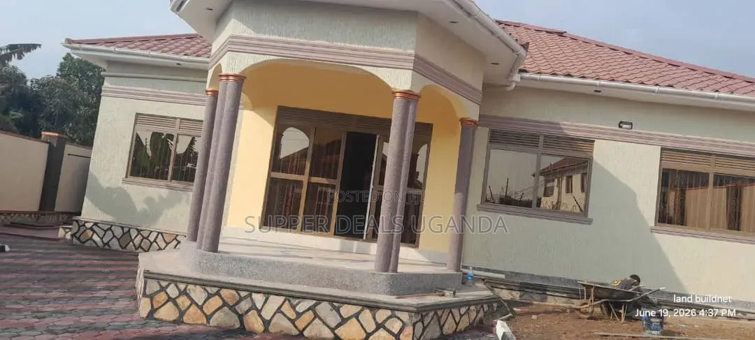Furnished 3bdrm Bungalow in Kisaasi, Nakawa for sale in Nakawa
