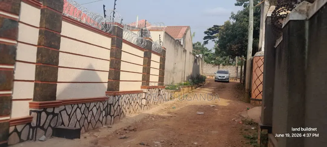 Furnished 3bdrm Bungalow in Kisaasi, Nakawa for sale in Nakawa