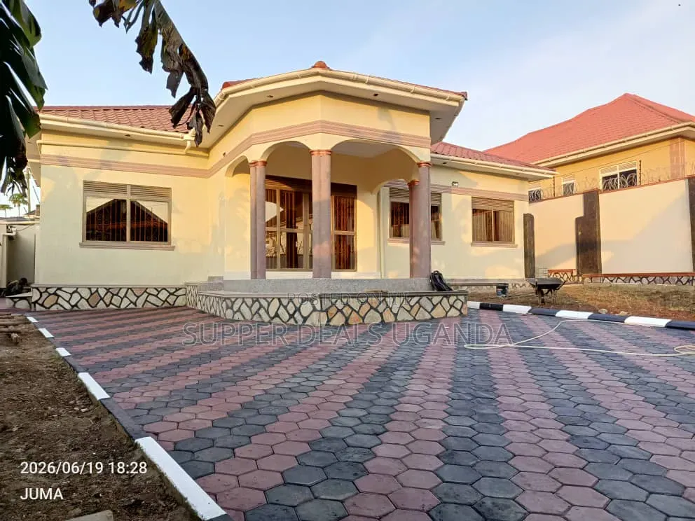Furnished 3bdrm Bungalow in Kungu, Nakawa for sale in Nakawa
