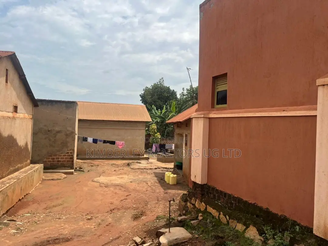 Prime Commercial Land For Sale – Bweyogerere in Mukono TC