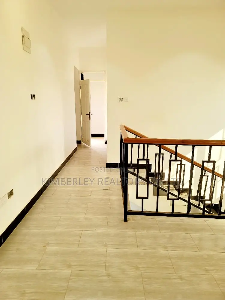 6bdrm Apartment in Division A for sale in Division A