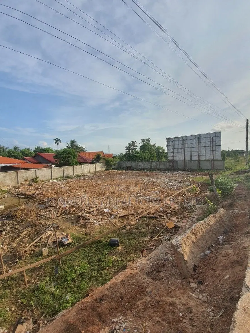 Plot for Sale – Seguku in Division A