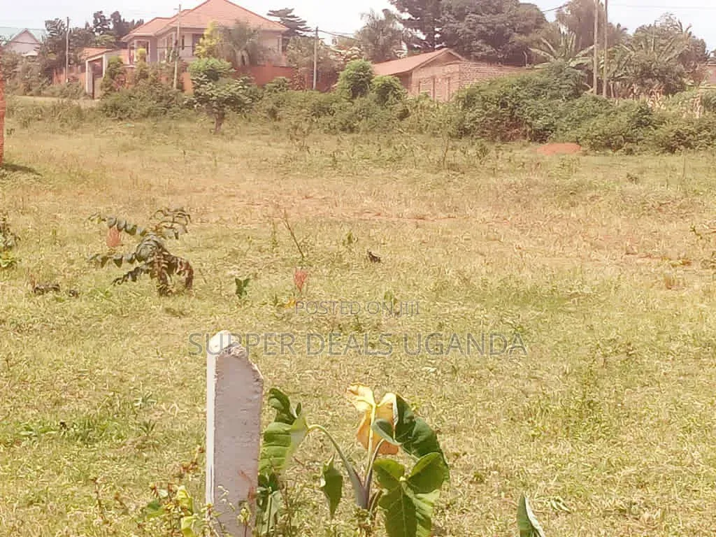 50by30ft Plot for Sale in Gayaza in Nakawa