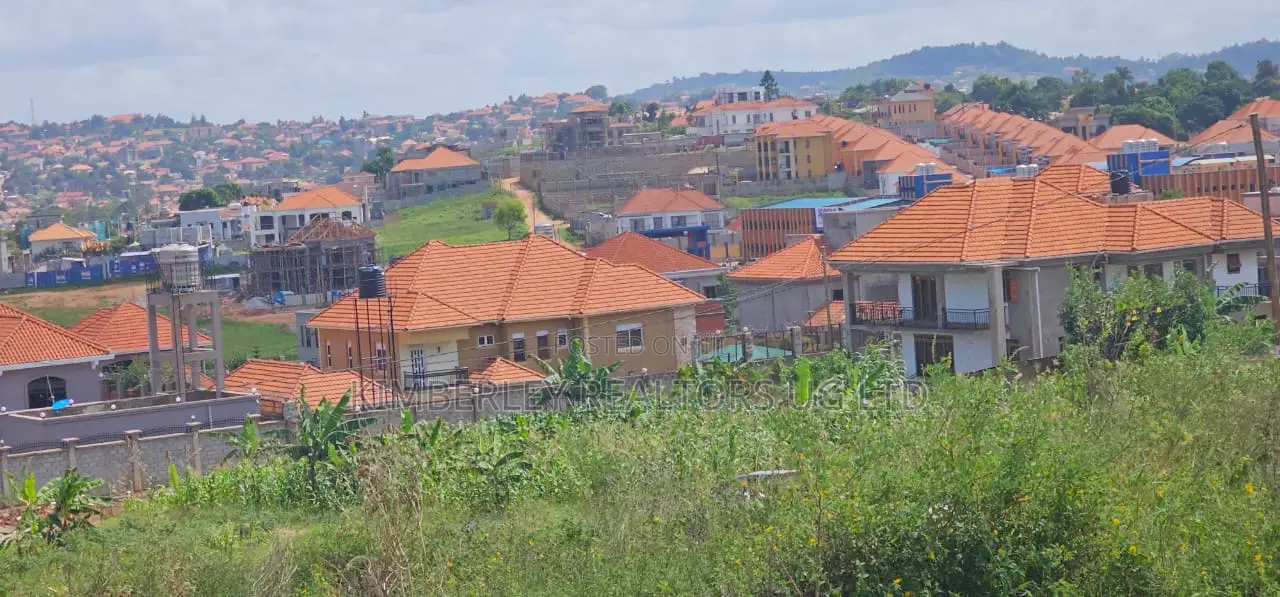 Quick Sale Land – Lower Lubowa (Near Expressway) in Division A