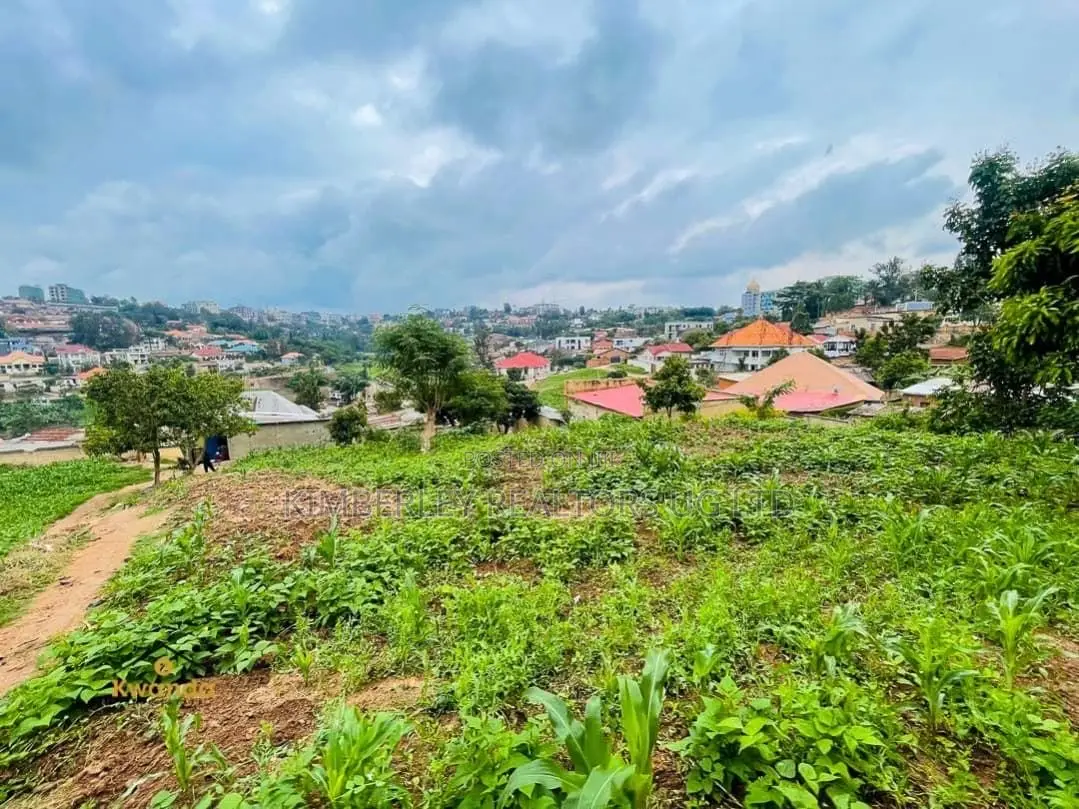 Quick Sale Plot – Jomayi Nalumunye in Division A