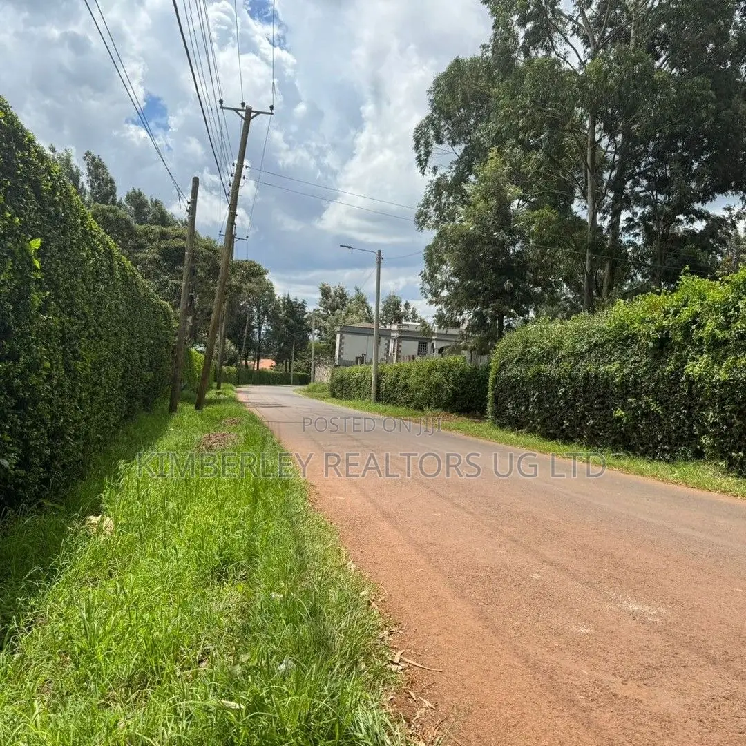 Quick Sale Plot – Lweza in Division A